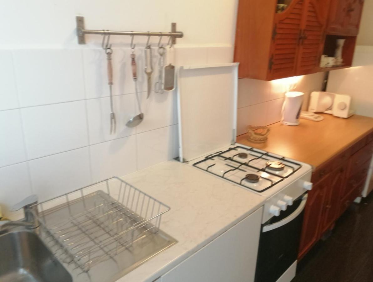 Vizaknai Apartmanhaz Szekesfehervar Exterior photo